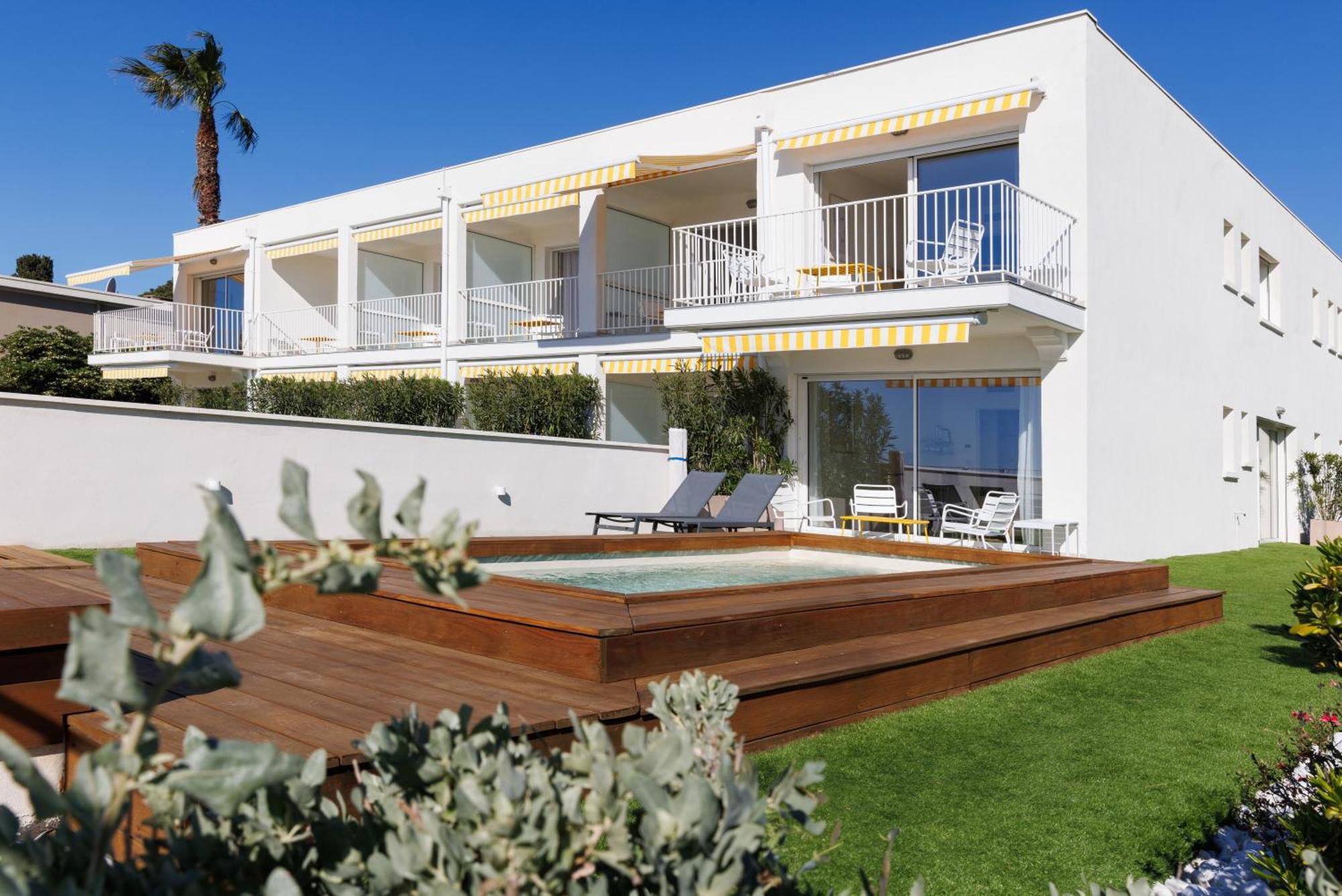 Belle Vue Hotel Cavalaire-sur-Mer Exterior photo
